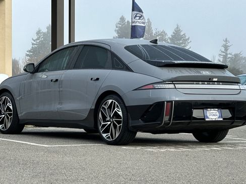 Used 2024 Hyundai Ioniq 6 SEL image 6