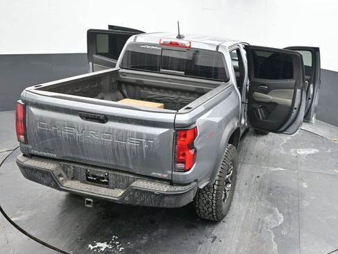 Used 2024 Chevrolet Colorado ZR2 w/ ZR2 Convenience Package III AWD/4WD image 64