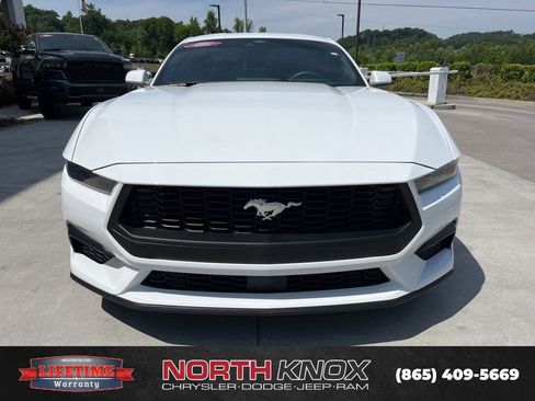 Used 2025 Ford Mustang Coupe RWD image 23