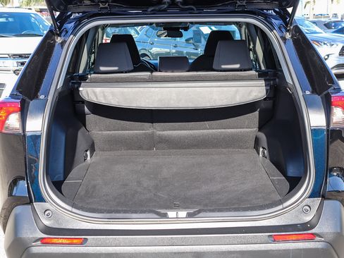 Used 2025 Toyota RAV4 XLE image 27