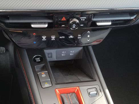 New 2026 Nissan Kicks SR image 22