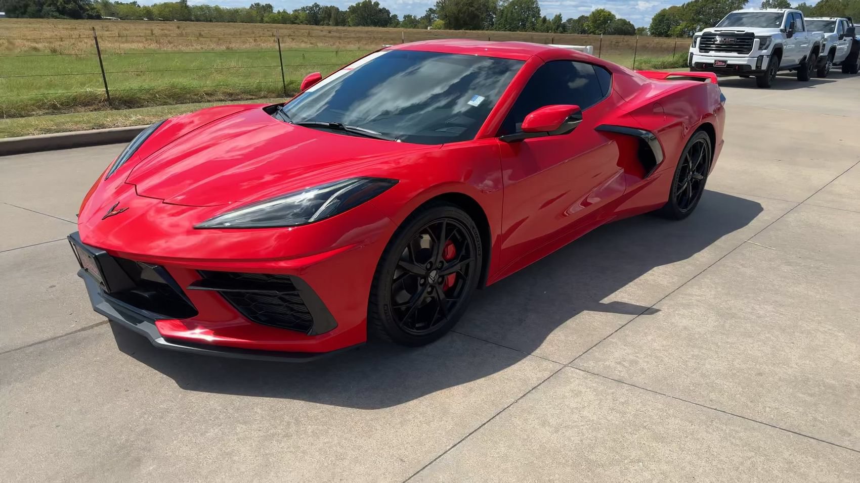 Used 2020 Chevrolet Corvette Stingray Coupe w/ Z51 Performance Package RWD image 5