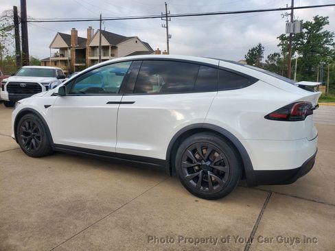 Used 2022 Tesla Model X image 20