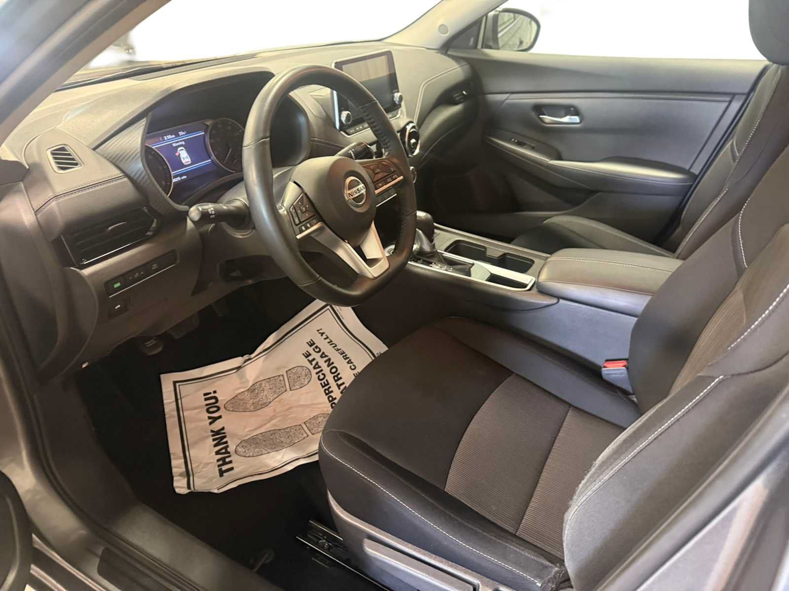 Used 2022 Nissan Sentra SV FWD image 19