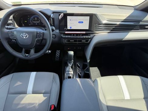 Used 2026 Toyota Camry SE w/ Convenience Package FWD image 26