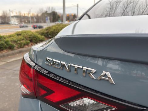 Used 2024 Nissan Sentra SR w/ SR Premium Package image 14