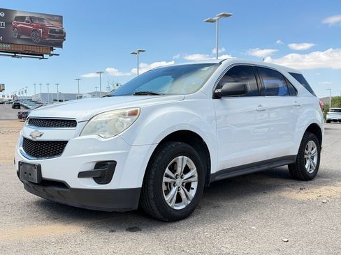 Used 2015 Chevrolet Equinox LS FWD image 2