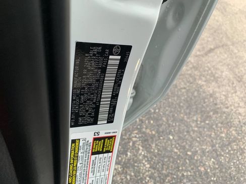 Used 2025 Toyota Camry XSE FWD image 33