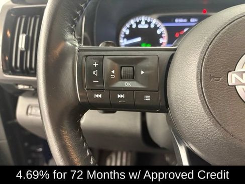 Used 2025 Nissan Pathfinder SV FWD image 20