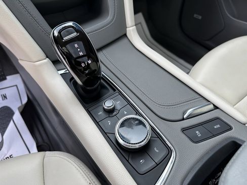 Used 2021 Cadillac XT6 Premium Luxury image 24