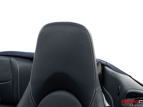 Used 2010 Porsche 911 Turbo AWD/4WD image 44