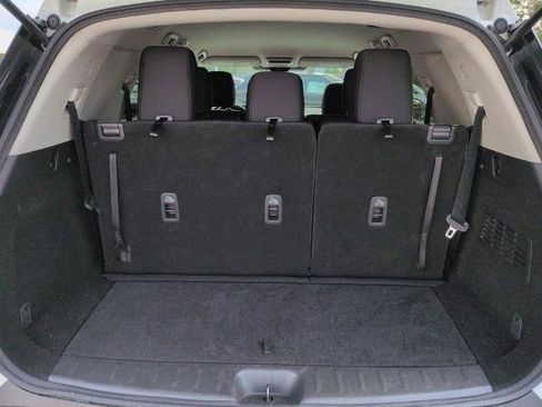 Certified 2023 Nissan Pathfinder SV FWD image 13