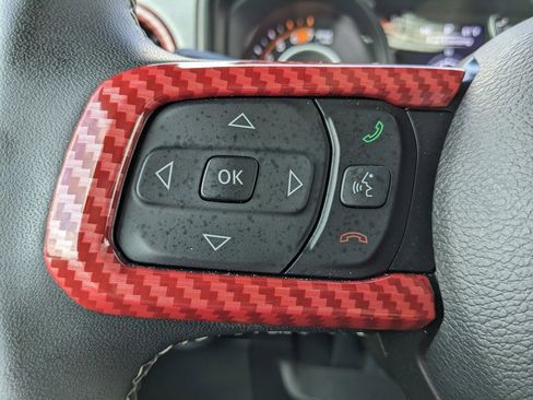 Used 2025 Jeep Wrangler Willys image 25