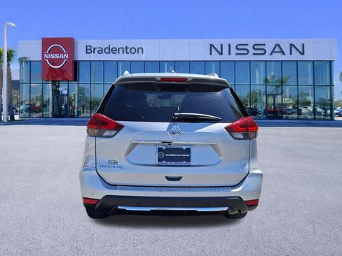 Certified 2020 Nissan Rogue SV image 6