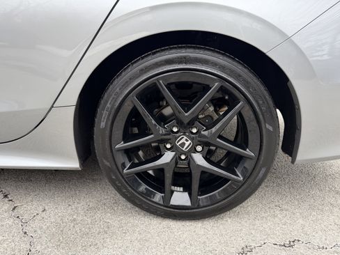 Used 2023 Honda Civic Sport image 8