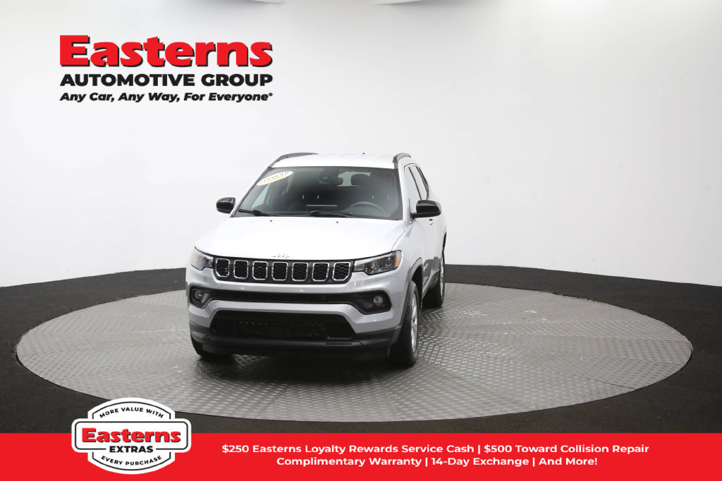 Used 2024 Jeep Compass Latitude AWD/4WD image 54