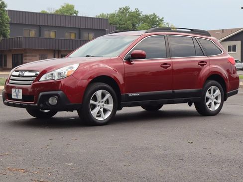 Used 2014 Subaru Outback 2.5i Premium AWD/4WD image 11