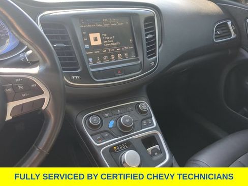 Used 2016 Chrysler 200 Limited FWD image 30