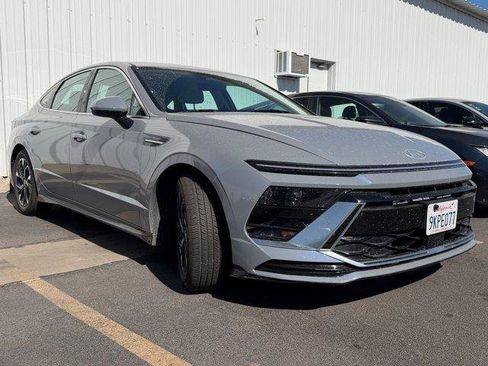 Used 2024 Hyundai Sonata SEL image 2