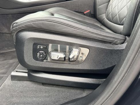 Used 2024 BMW X5 xDrive40i w/ M Sport Package AWD/4WD image 19