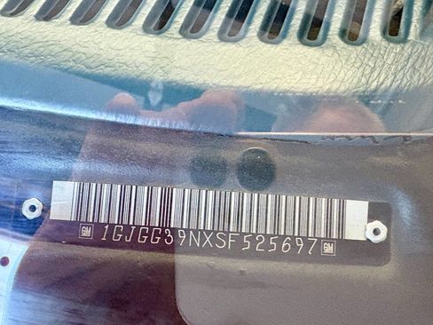 Used 1995 GMC G3500 Rally image 45