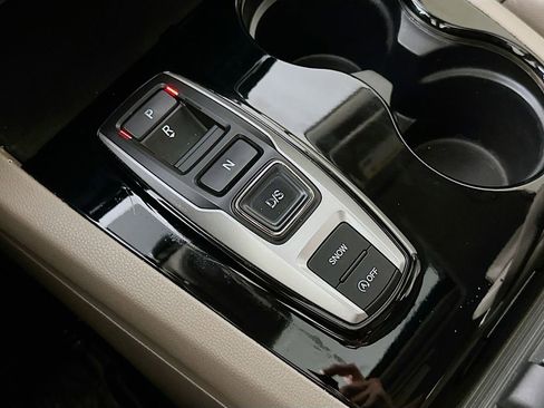 Used 2018 Honda Pilot Touring image 20