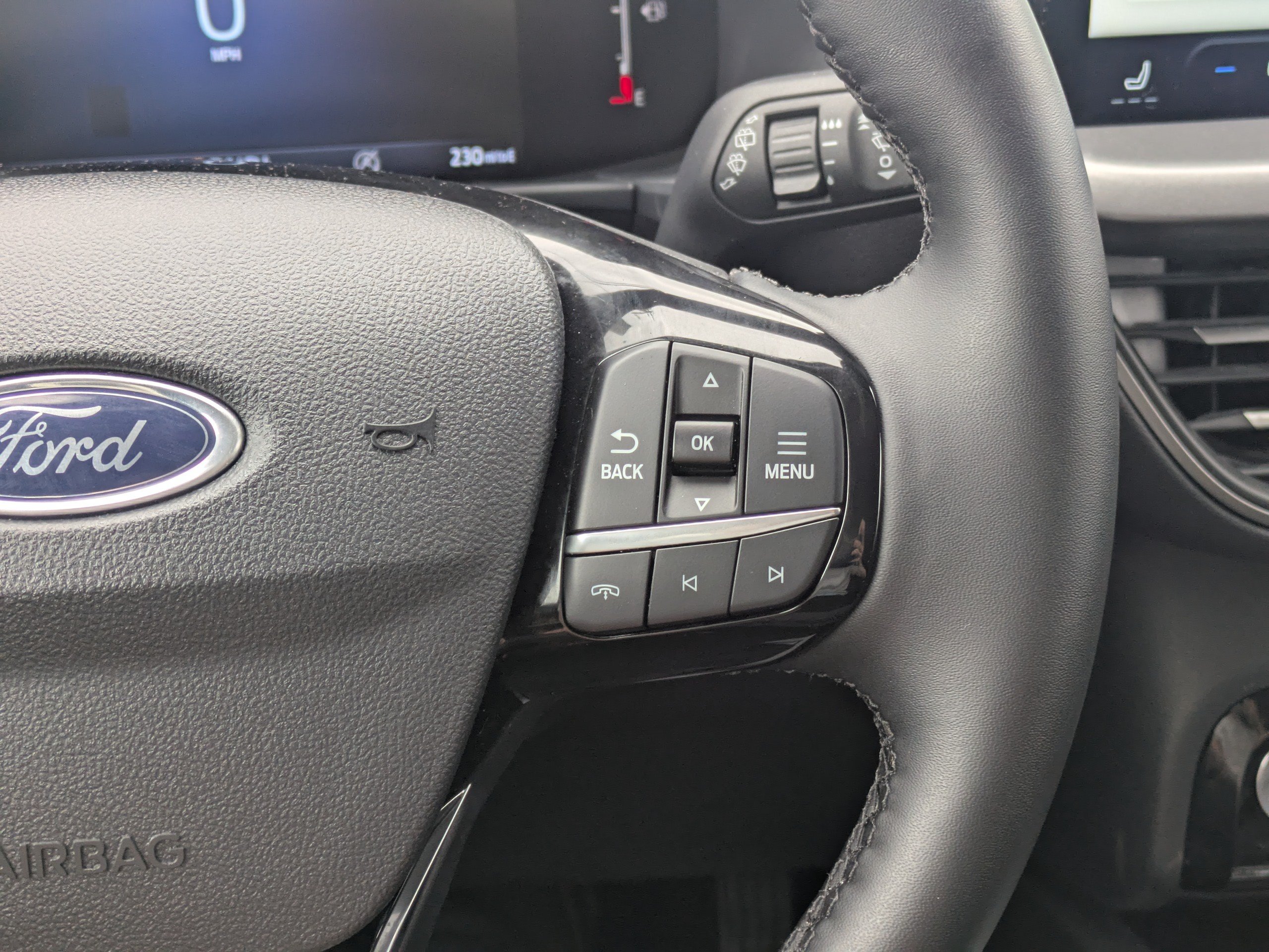 Certified 2025 Ford Escape Active w/ Tech Pack #1 AWD/4WD image 16