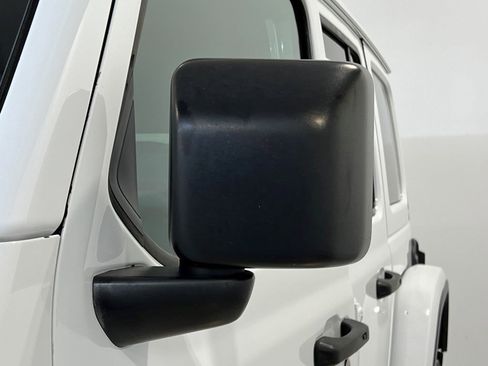 Used 2020 Jeep Wrangler Unlimited Rubicon image 36