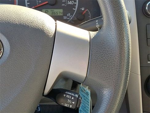 Used 2010 Toyota Corolla LE image 21