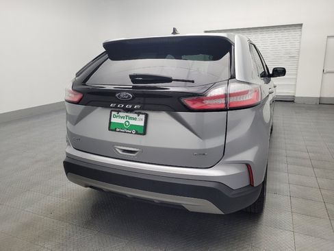 Used 2024 Ford Edge SEL image 7