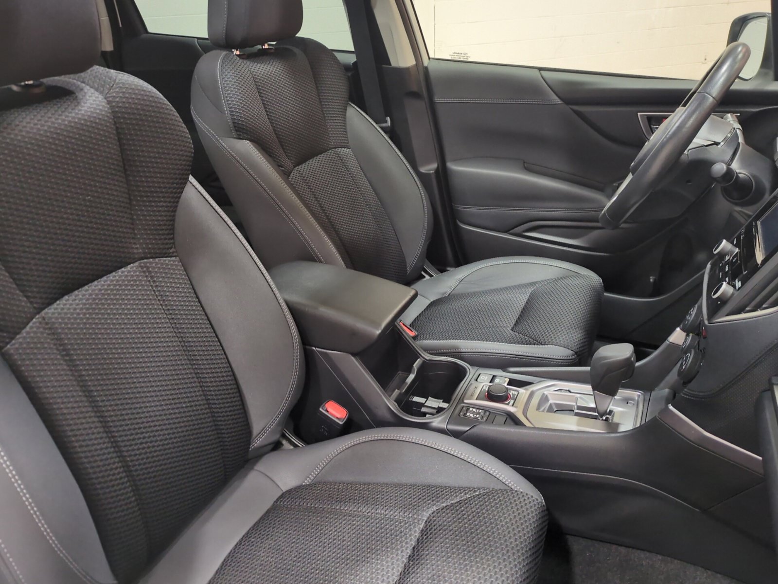 Used 2023 Subaru Forester Premium AWD/4WD image 10