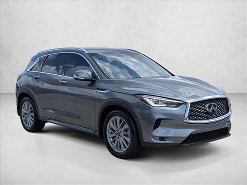 Used 2023 INFINITI QX50 Luxe FWD image 3