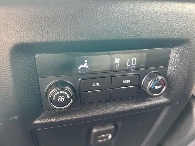 Used 2023 Chevrolet Traverse LS w/ Midnight/Sport Edition FWD image 39