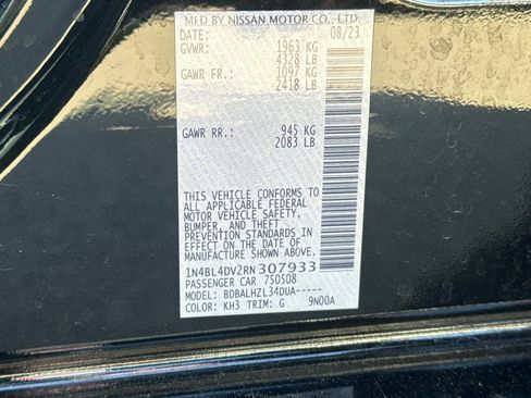 Used 2024 Nissan Altima 2.5 SV FWD image 34