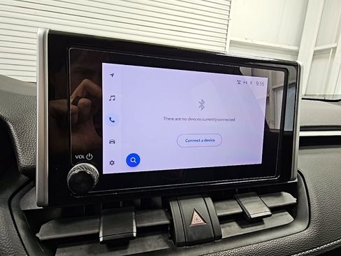 Used 2023 Toyota RAV4 LE image 15