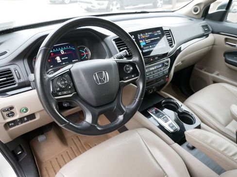Used 2019 Honda Pilot Touring image 24