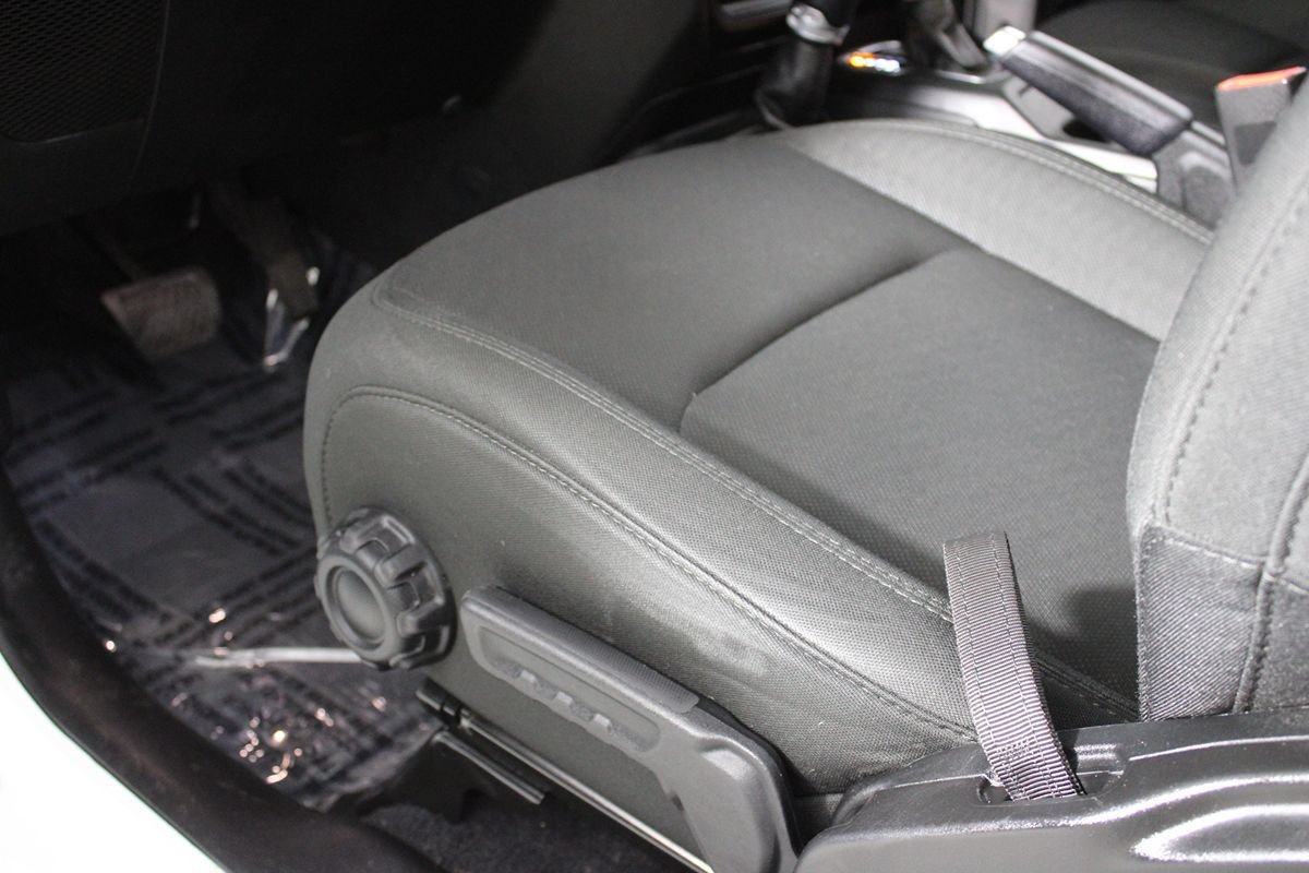 Used 2020 Jeep Wrangler Unlimited Sport AWD/4WD image 13