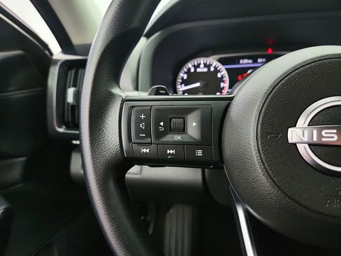 Used 2024 Nissan Pathfinder S AWD/4WD image 19