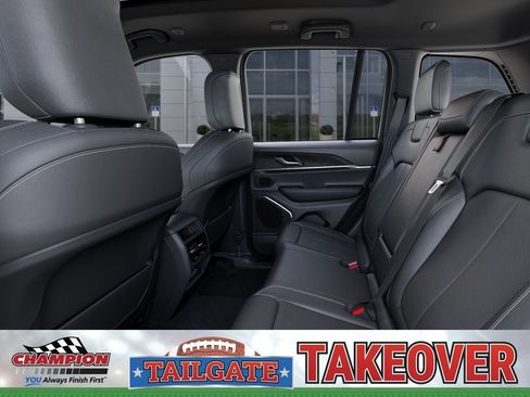 New 2026 Jeep Grand Cherokee Limited AWD/4WD image 23