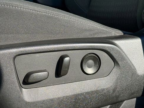 Used 2022 Chevrolet Silverado 1500 LT image 16