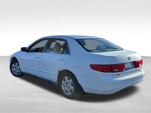 Used 2005 Honda Accord LX image 5