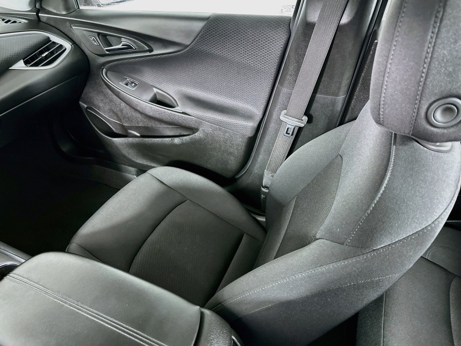 Used 2024 Chevrolet Malibu LT FWD image 25