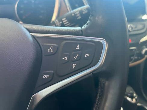 Used 2020 Chevrolet Equinox Premier image 23