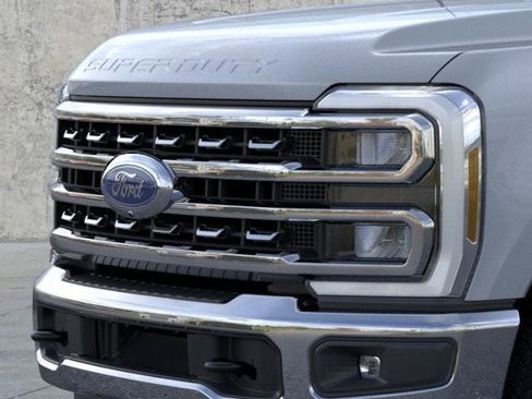 New 2026 Ford F250 Lariat w/ Chrome Package image 17