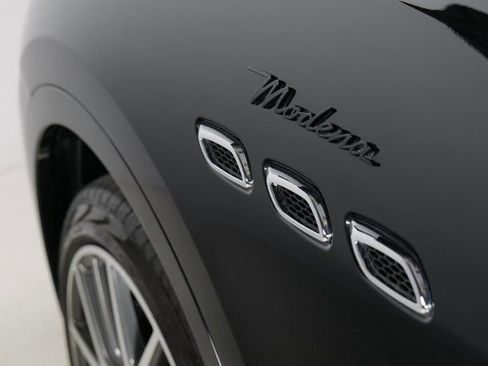 Used 2022 Maserati Levante Modena image 28