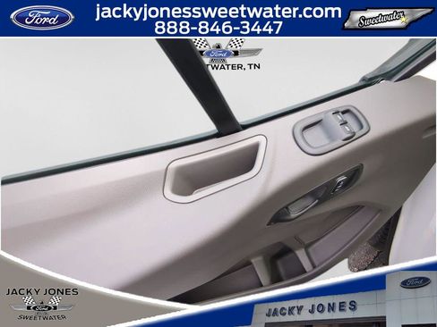 New 2026 Ford Transit 250 148 Medium Roof w/ Load Area Protection Package RWD image 12