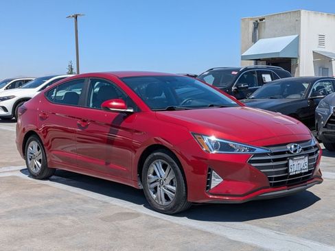 Used 2020 Hyundai Elantra SEL FWD image 3