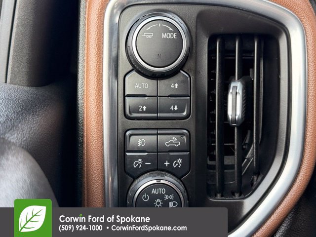 Used 2020 Chevrolet Silverado 3500 High Country w/ Technology Package AWD/4WD image 27