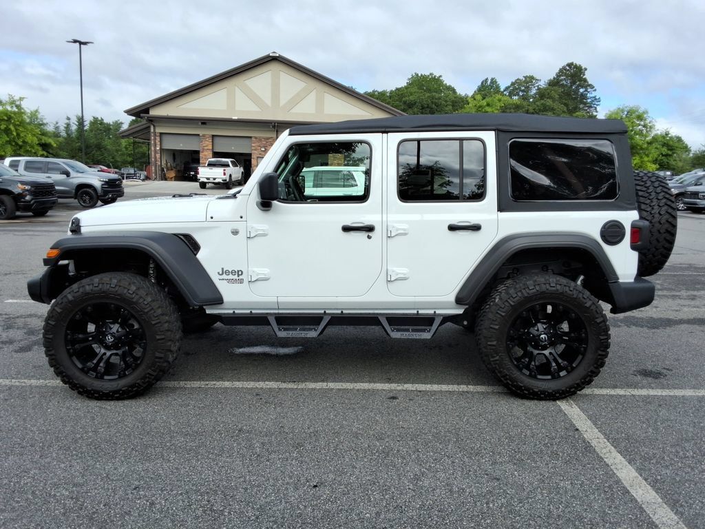 Used 2018 Jeep Wrangler Unlimited Sport AWD/4WD image 8