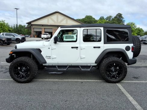 Used 2018 Jeep Wrangler Unlimited Sport AWD/4WD image 8